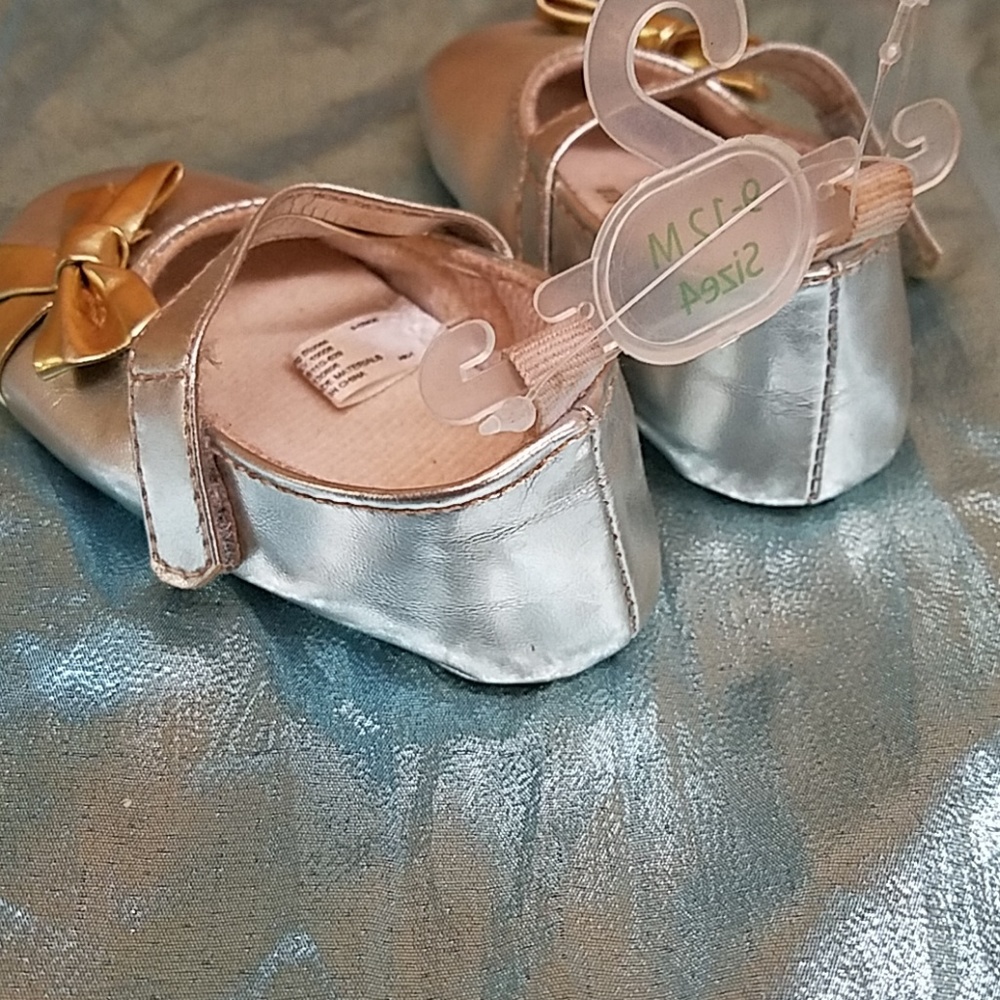 Baby slippers - Picture 3 of 3